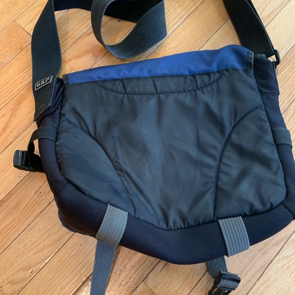 Gap bag - Picture 3 of 3